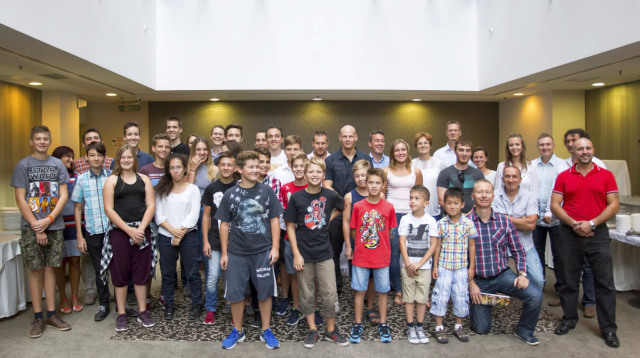 SZAC Szezonz�r� �nnepss�g 2016