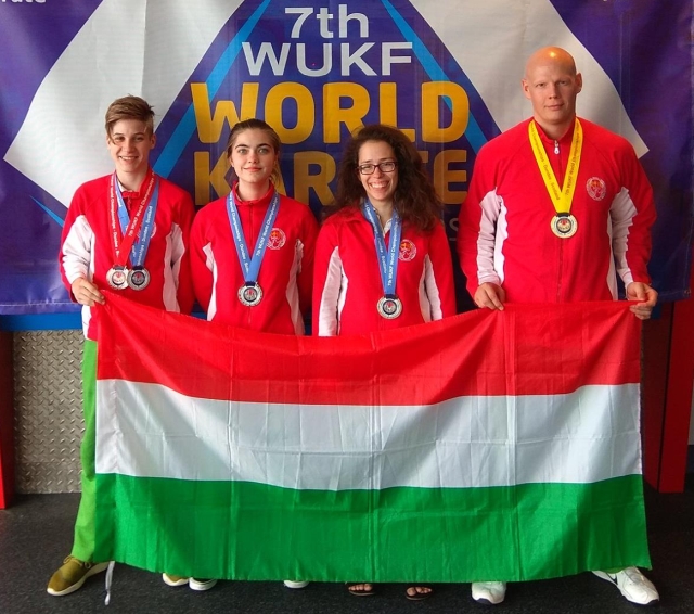 SZAC Karate SE - Vil�gbajnoki �rmesek