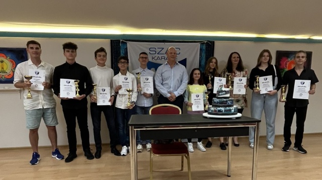 SZAC Karate SE - Egyes�leti D�jkioszt� �nneps�g