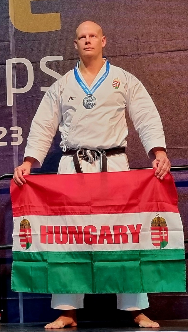 P�nzes Tam�s - Feln�tt Wado kata vil�gbajnoki ez�st�rmes