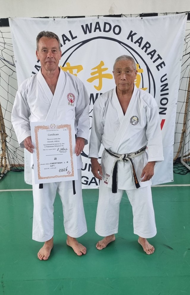 Shibamori Mester V�radi Attil�val