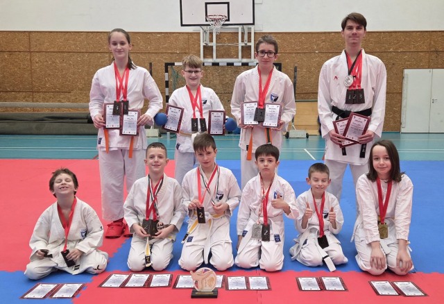 SZAC Karate SE sikeres csapata