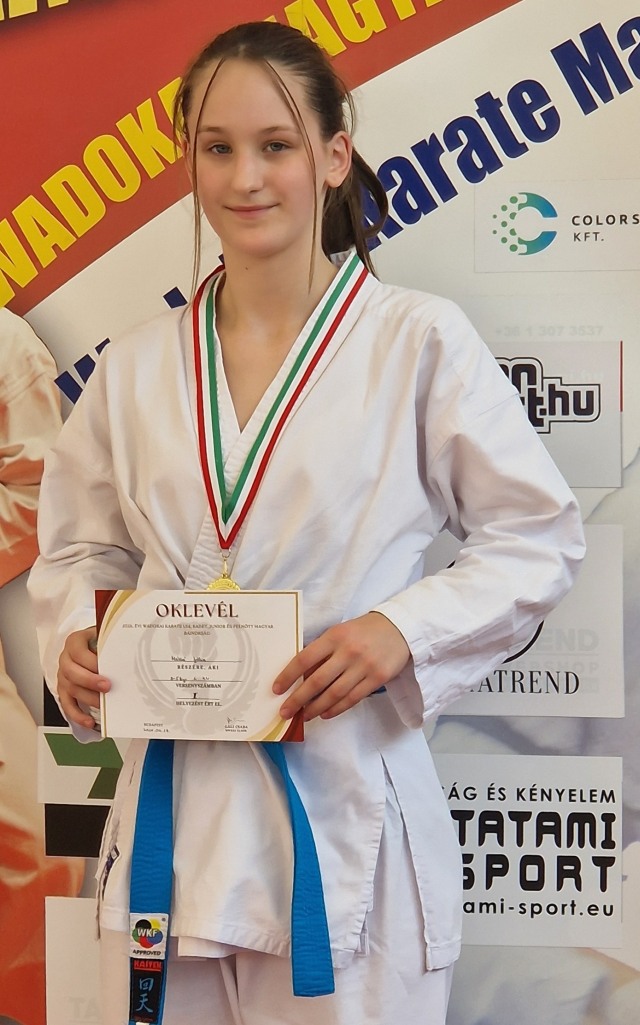 SZAC Karate SE M�th� J�lia