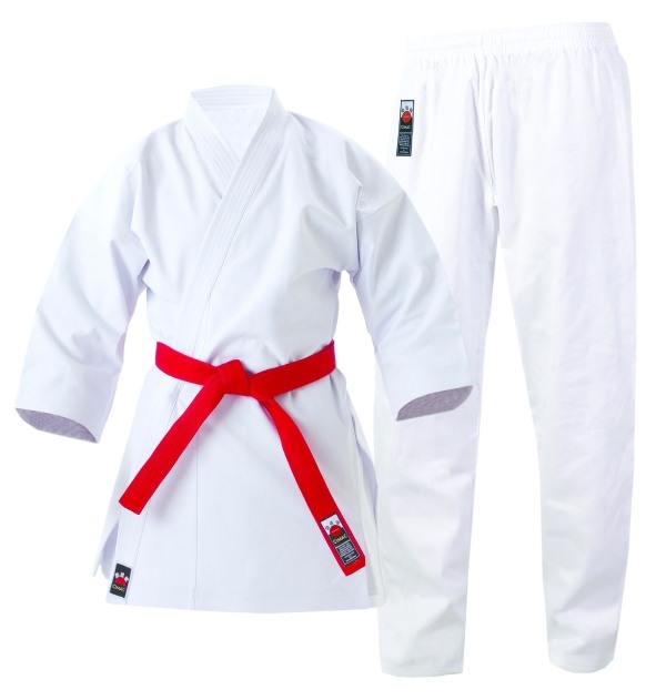 Haszn�lt karate felszerel�sek