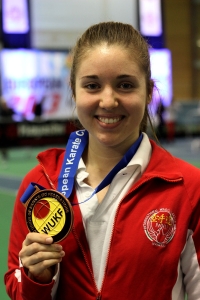 Radn�ti Vikt�ria